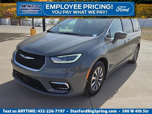 2022 Chrysler Pacifica Hybrid Touring L