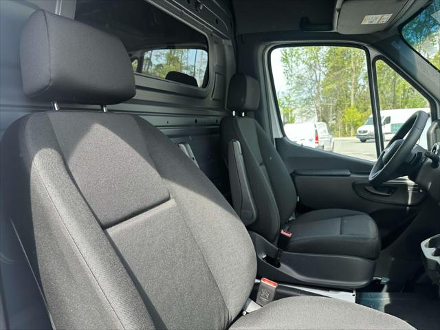 2025 Mercedes-Benz Sprinter 2500 High Roof 4-Cyl Diesel