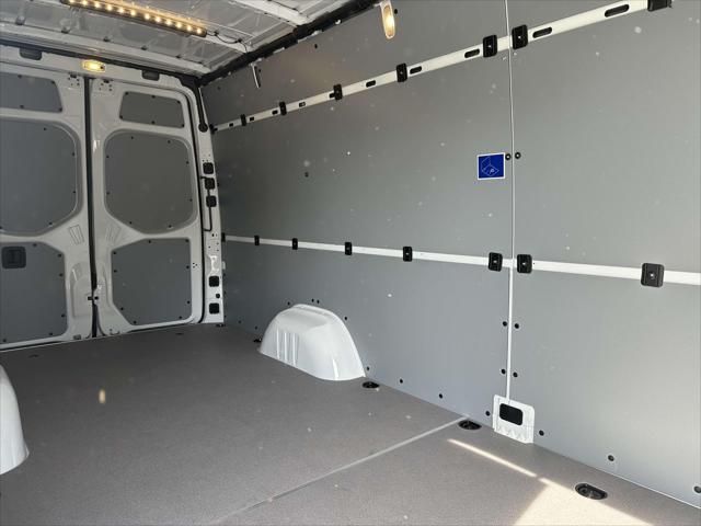 2025 Mercedes-Benz Sprinter 2500 High Roof 4-Cyl Diesel