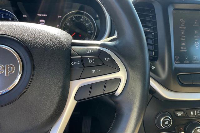 Used 2015 Jeep Cherokee For Sale in Olive Branch, MS
