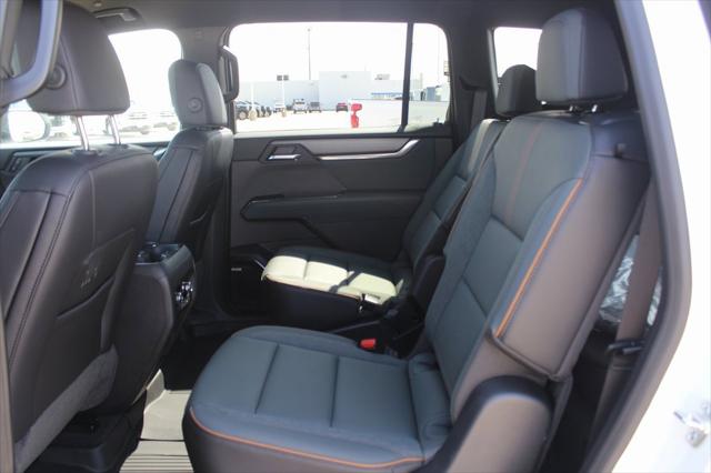 2025 GMC Acadia AWD AT4