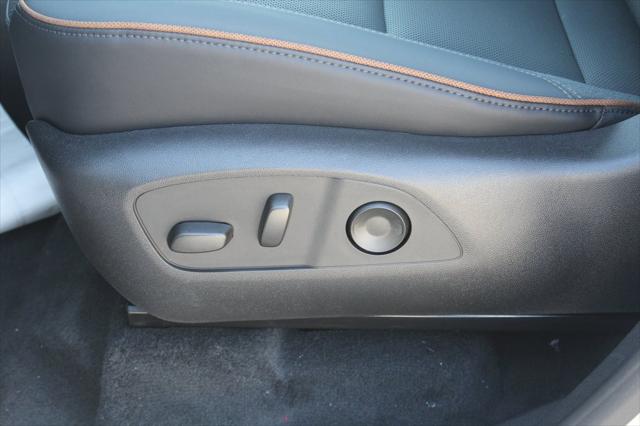 2025 GMC Acadia AWD AT4