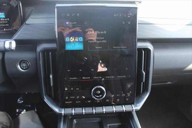2025 GMC Acadia AWD AT4