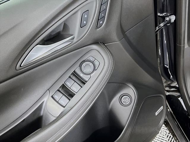 2025 Buick Encore GX Avenir AWD