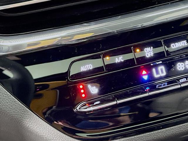 2025 Buick NV Avenir FWD