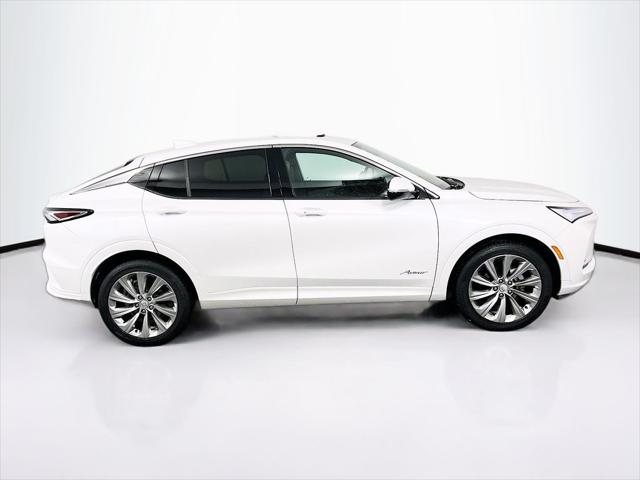 2025 Buick NV Avenir FWD