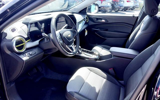 2025 Chevrolet Trax FWD LT