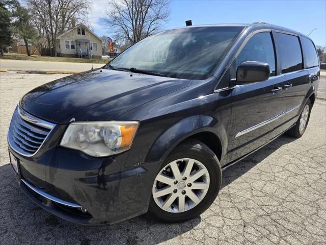 2014 Chrysler Town & Country Touring for sale in Zion, IL