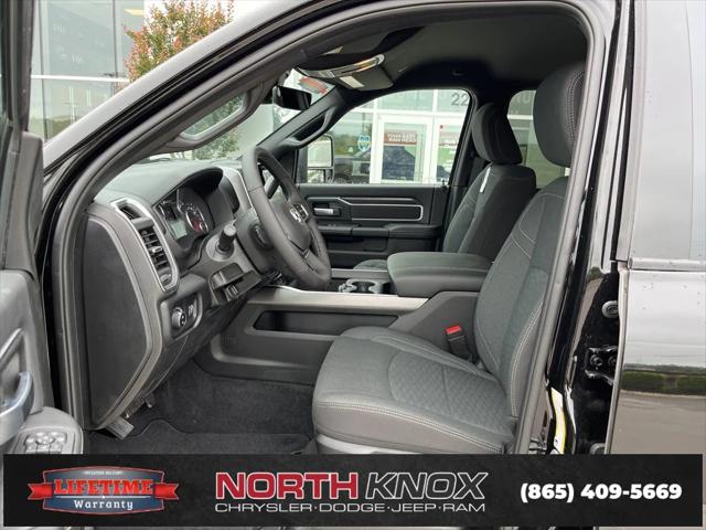 2025 RAM Ram 3500 RAM 3500 BIG HORN CREW CAB 4X4 8 BOX