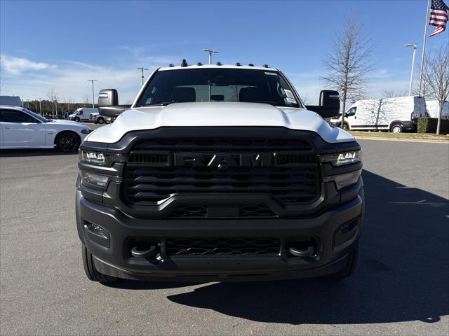 2025 RAM Ram 4500 Chassis Cab RAM 4500 TRADESMAN CHASSIS CREW CAB 4X4 84 CA