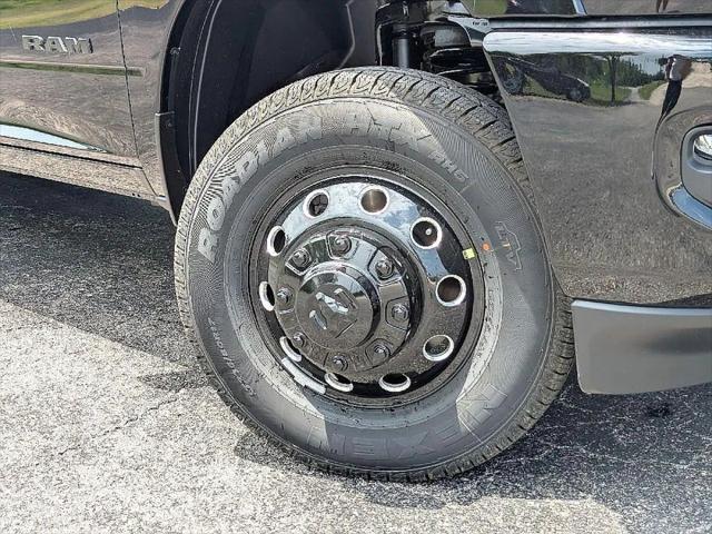 2025 RAM Ram 3500 RAM 3500 LONE STAR CREW CAB 4X4 8 BOX