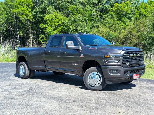 2025 RAM Ram 3500 RAM 3500 LONE STAR CREW CAB 4X4 8 BOX