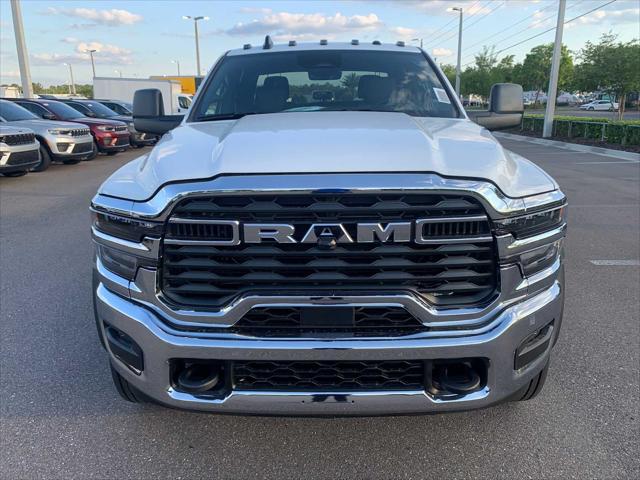 2025 RAM Ram 5500 Chassis Cab RAM 5500 TRADESMAN CHASSIS CREW CAB 4X4 84 CA