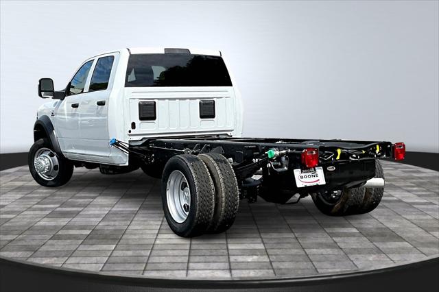 2025 RAM Ram 5500 Chassis Cab RAM 5500 TRADESMAN CHASSIS CREW CAB 4X4 84 CA