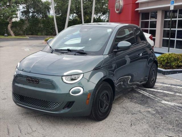 2025 Fiat FIAT 500e GIORGIO ARMANI Collectors Edition