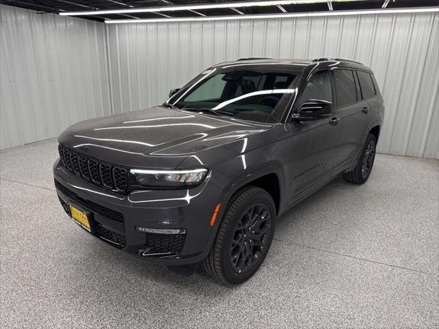 2025 Jeep Grand Cherokee GRAND CHEROKEE L SUMMIT RESERVE 4X4