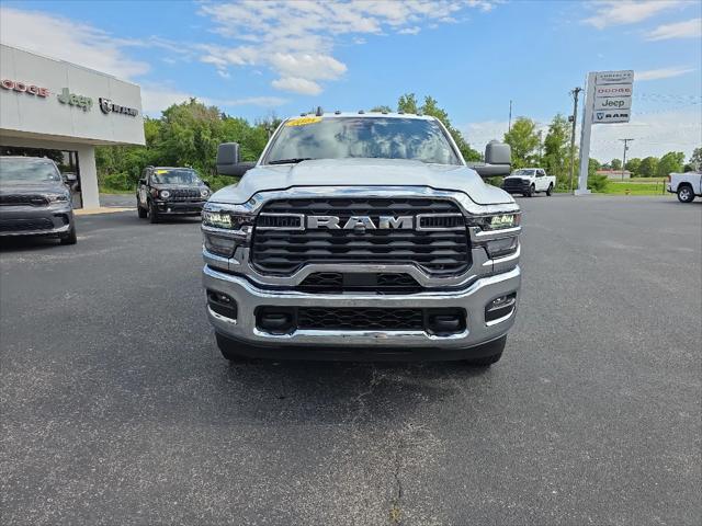 2025 RAM Ram 3500 RAM 3500 TRADESMAN CREW CAB 4X4 8 BOX