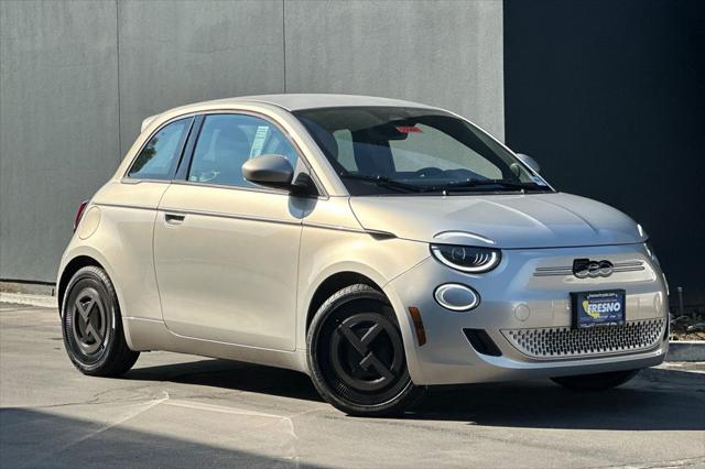 2025 Fiat FIAT 500e GIORGIO ARMANI Collectors Edition