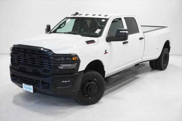 2025 RAM Ram 3500 RAM 3500 TRADESMAN CREW CAB 4X4 8 BOX