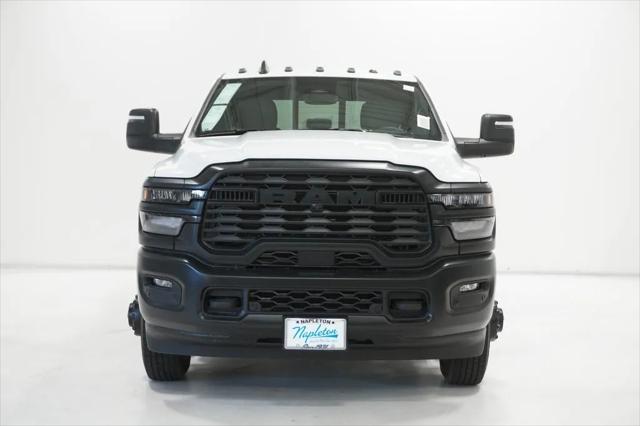 2025 RAM Ram 3500 RAM 3500 TRADESMAN CREW CAB 4X4 8 BOX