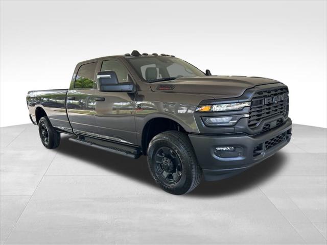 2025 RAM Ram 3500 RAM 3500 TRADESMAN CREW CAB 4X4 8 BOX