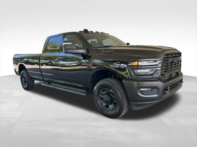 2025 RAM Ram 3500 RAM 3500 TRADESMAN CREW CAB 4X4 8 BOX