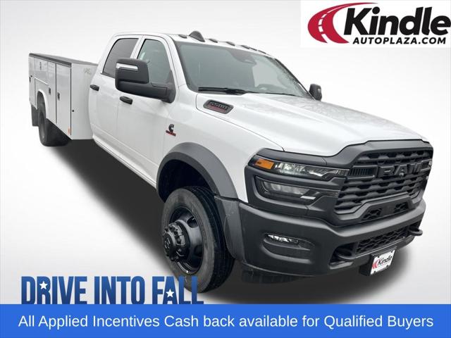2025 RAM 5500 Chassis RAM 5500 TRADESMAN CHASSIS CREW CAB 4X4 84 CA