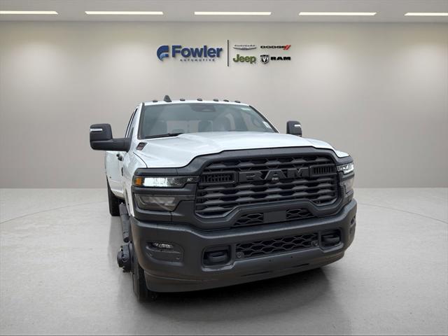 2025 RAM Ram 3500 RAM 3500 TRADESMAN CREW CAB 4X4 8 BOX