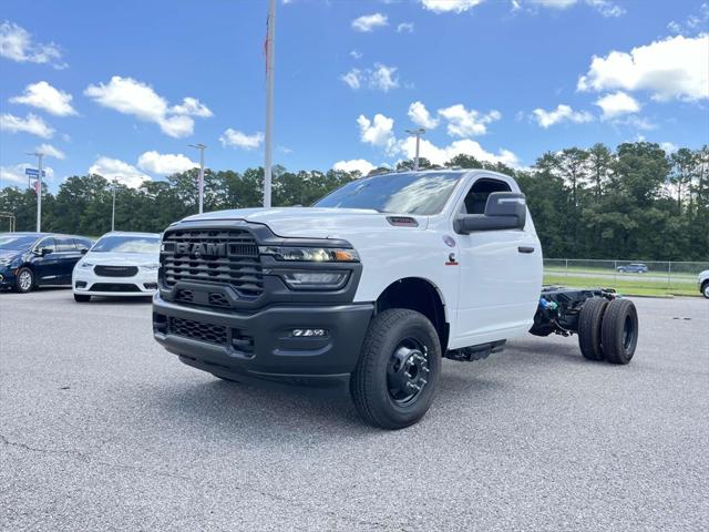 2025 RAM Ram 3500 Chassis Cab RAM 3500 TRADESMAN CHASSIS REGULAR CAB 4X4 84 CA
