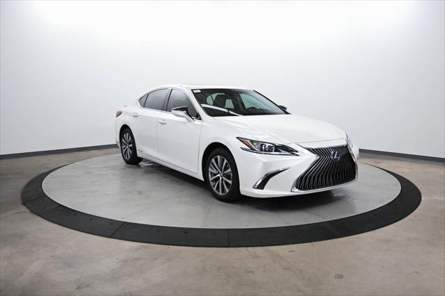 2020 Lexus ES 300h 300h