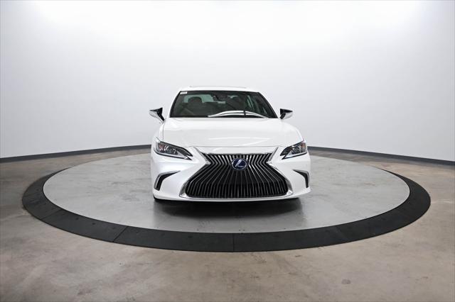 2020 Lexus ES 300h 300h