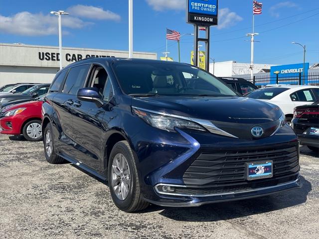 2024 Toyota Sienna XLE