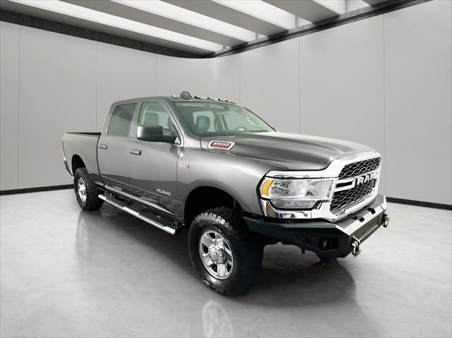 2020 RAM 2500 Tradesman Crew Cab 4X4 64 Box