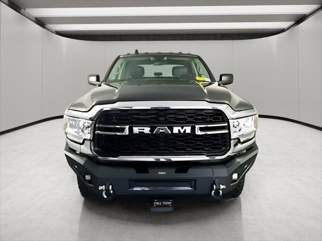 2020 RAM 2500 Tradesman Crew Cab 4X4 64 Box
