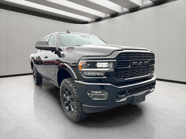 2022 RAM 2500 Limited Mega Cab 4x4 64 Box