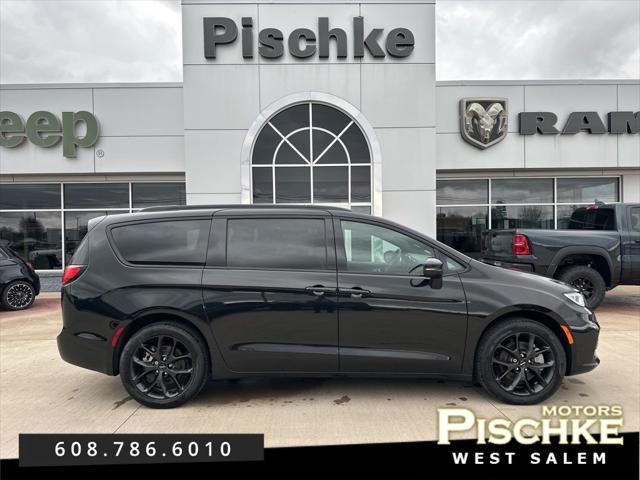 2023 Chrysler Pacifica Touring L AWD