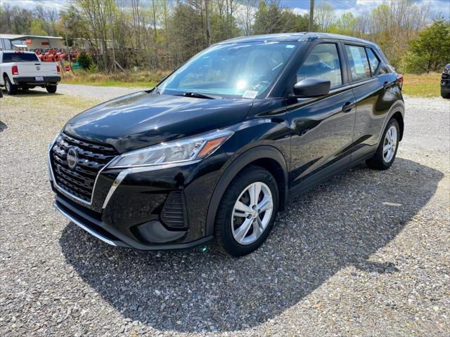 2022 Nissan Kicks S Xtronic CVT