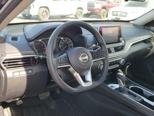 2023 Nissan Altima SV FWD