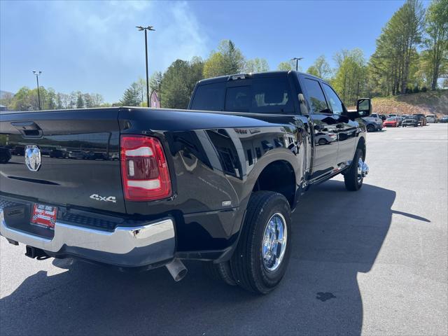 2023 RAM 3500 Tradesman Crew Cab 4x4 8 Box