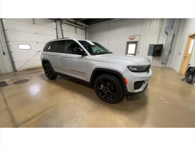 2024 Jeep Grand Cherokee Altitude 4x4