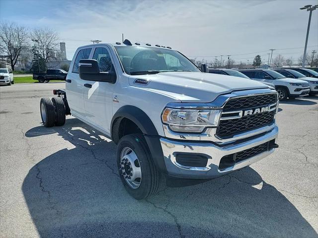2024 RAM Ram 5500 Chassis Cab RAM 5500 TRADESMAN CHASSIS CREW CAB 4X4 60 CA 2024 RAM Ram 5500 Chassis Cab RAM 5500 TRADESMAN CHASSIS CREW CAB 4X4 60 CA