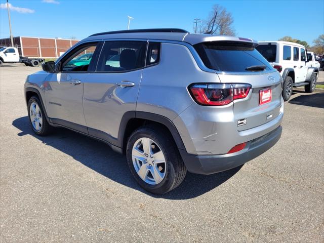 2022 Jeep Compass Latitude FWD