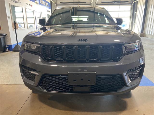 2023 Jeep Grand Cherokee Altitude 4x4