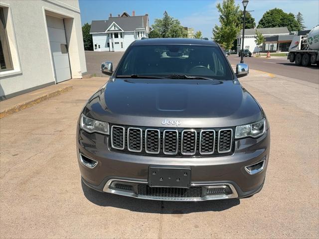 2017 Jeep Grand Cherokee Limited 4x4 2017 Jeep Grand Cherokee Limited 4x4