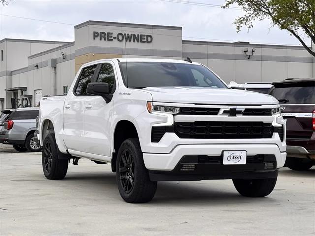 2022 Chevrolet Silverado 1500 4WD Crew Cab Short Bed RST