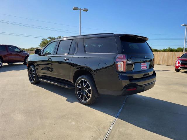 2023 Chevrolet Suburban 4WD RST
