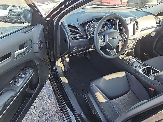 2023 Chrysler 300 Touring