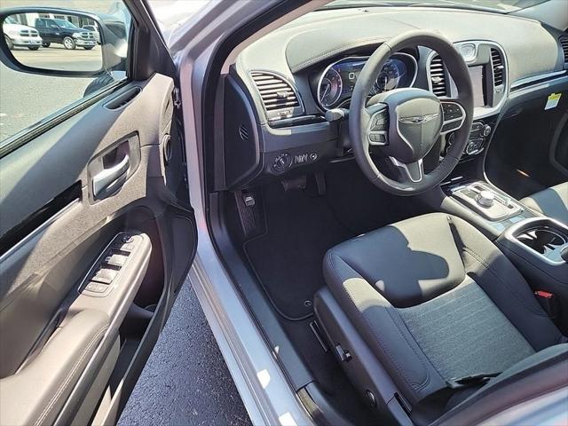 2023 Chrysler 300 Touring