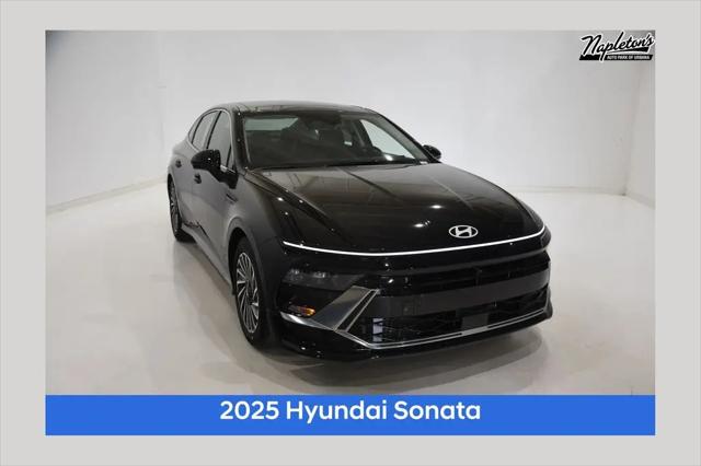 2025 Hyundai Sonata Hybrid Limited for sale in Urbana, IL