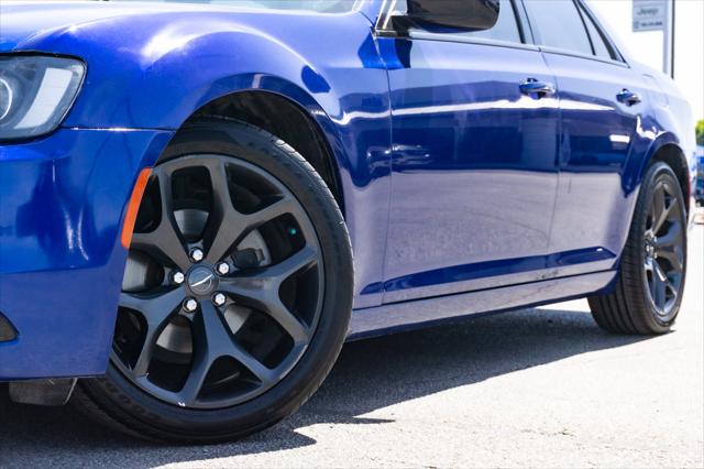 2021 Chrysler 300 Touring